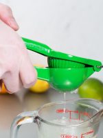 Hand Held Lime Squeezer